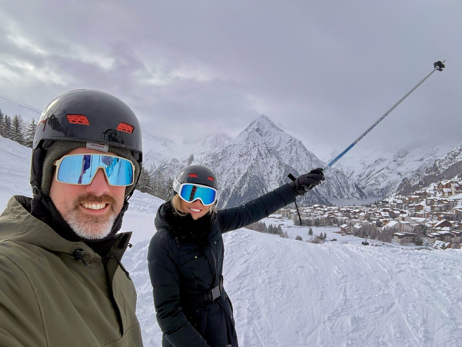 Esquiando en los Alpes